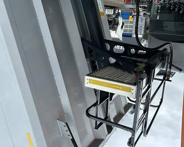 Серый Виелтон NW 3, объемом двигателя 0 л и пробегом 29 тыс. км за 57150 $, фото 5 на Automoto.ua