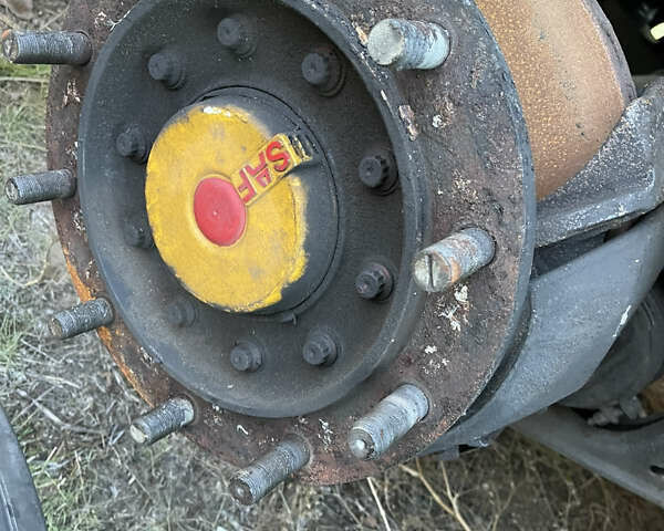 Черный Виелтон SAF, объемом двигателя 0 л и пробегом 100 тыс. км за 8500 $, фото 1 на Automoto.ua