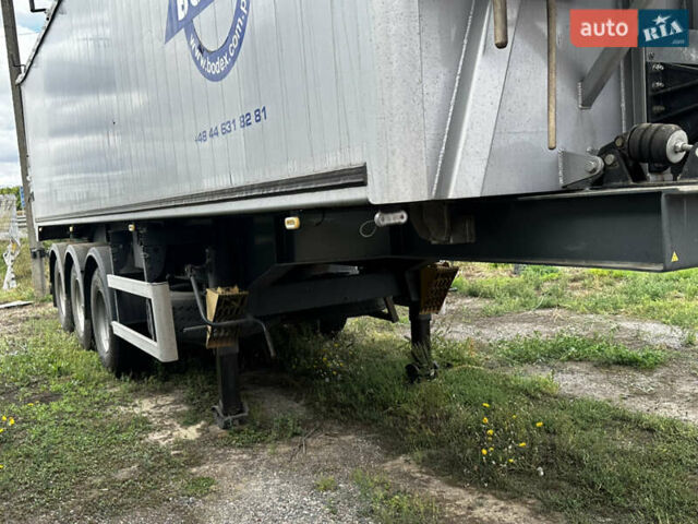 Виелтон SAF, объемом двигателя 0 л и пробегом 100 тыс. км за 24000 $, фото 5 на Automoto.ua