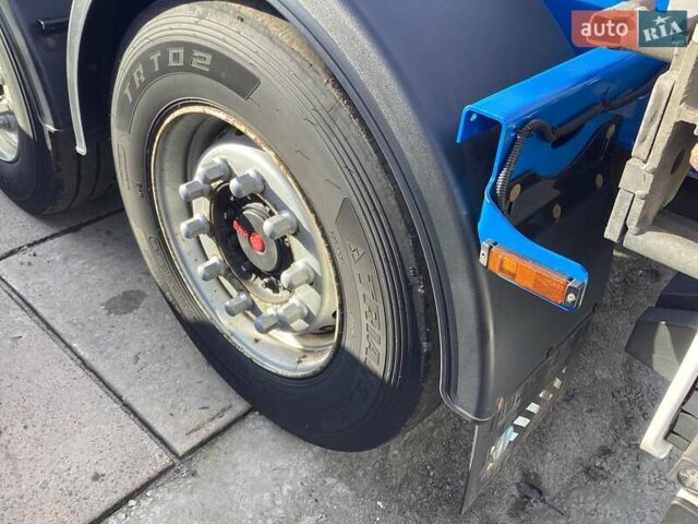 Синій Віелтон SAF, об'ємом двигуна 0 л та пробігом 100 тис. км за 16100 $, фото 11 на Automoto.ua