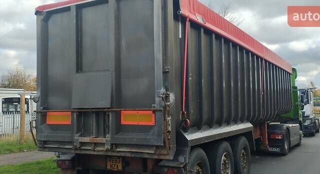 Красный Вилкокс Tipper LTD, объемом двигателя 0 л и пробегом 100 тыс. км за 16500 $, фото 1 на Automoto.ua