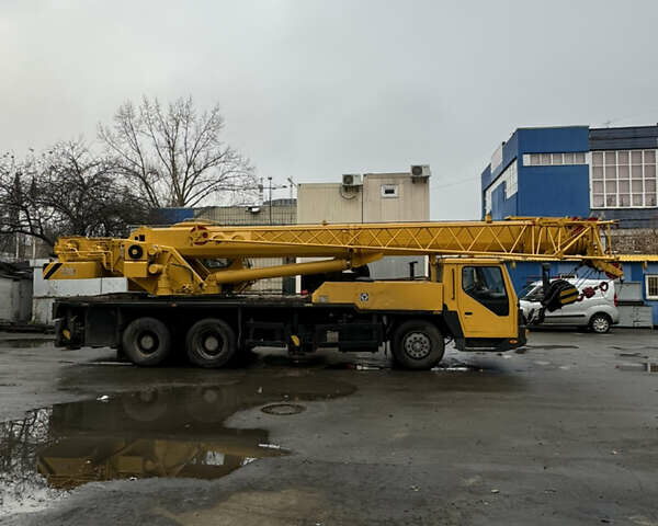 Желтый ХЦМГ КУ, объемом двигателя 9.7 л и пробегом 270 тыс. км за 100000 $, фото 2 на Automoto.ua