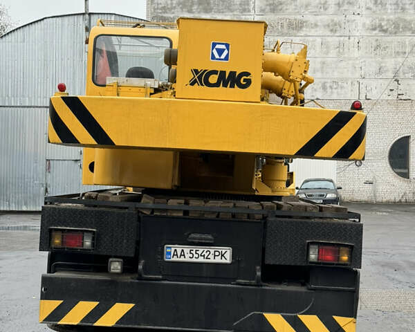 Желтый ХЦМГ КУ, объемом двигателя 9.7 л и пробегом 270 тыс. км за 100000 $, фото 4 на Automoto.ua