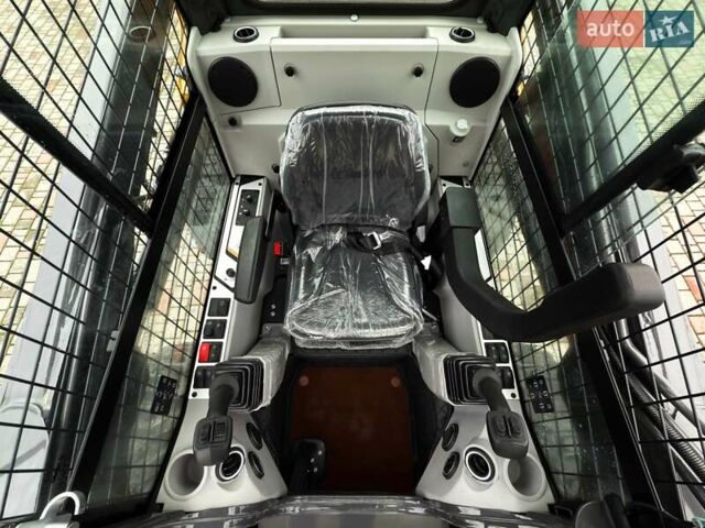 Желтый ХЦМГ XC 760K, объемом двигателя 3.3 л и пробегом 1 тыс. км за 45999 $, фото 23 на Automoto.ua