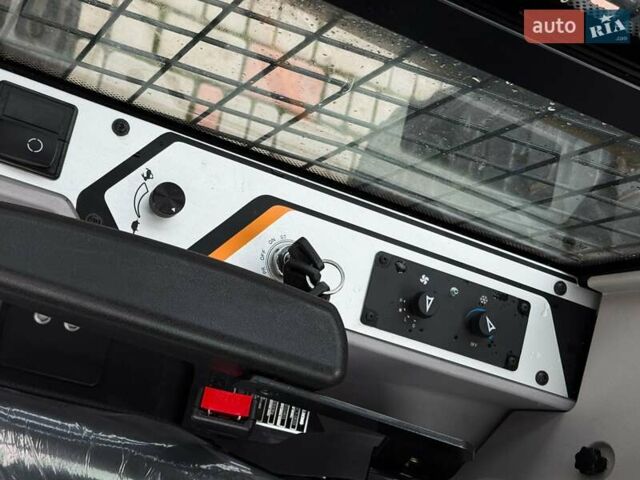 Желтый ХЦМГ XC 760K, объемом двигателя 3.3 л и пробегом 1 тыс. км за 45999 $, фото 27 на Automoto.ua