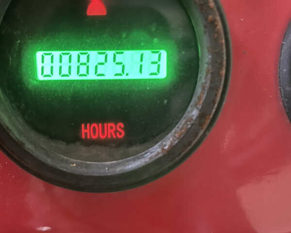 Красный КсиаГонг КсГ, объемом двигателя 2 л и пробегом 8 тыс. км за 3500 $, фото 5 на Automoto.ua