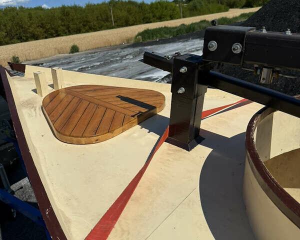 Бежевый ЯХТ-ВЕРФЬ ВОКРУГ СВЕТА ВС-975, объемом двигателя 0 л и пробегом 2 тыс. км за 1600 $, фото 5 на Automoto.ua