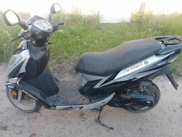 Уибен С-Элизе, объемом двигателя 50 л и пробегом 0 тыс. км за 362 $, фото 3 на Automoto.ua