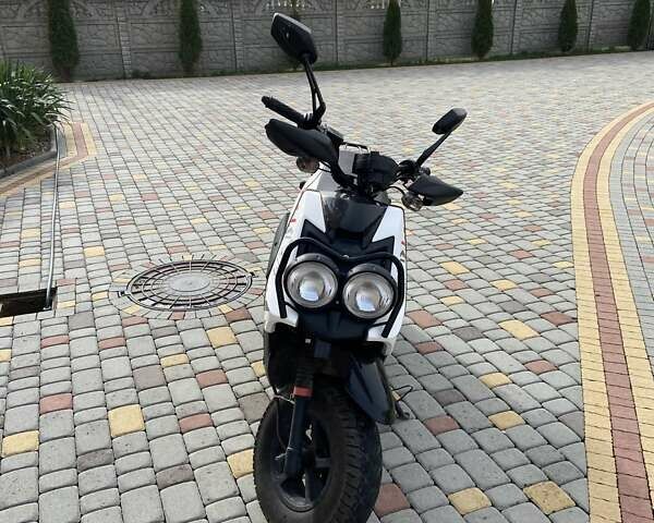 Белый Уибен YB 150T-30, объемом двигателя 0.15 л и пробегом 2 тыс. км за 850 $, фото 3 на Automoto.ua