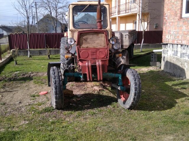 Красный ЮМЗ 6, объемом двигателя 4940 л и пробегом 10 тыс. км за 4000 $, фото 2 на Automoto.ua