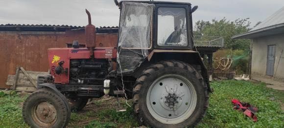 Червоний ЮМЗ 6, об'ємом двигуна 0 л та пробігом 10 тис. км за 4000 $, фото 3 на Automoto.ua