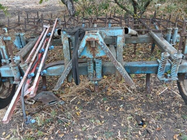 Синій ЮМЗ 6, об'ємом двигуна 0 л та пробігом 10 тис. км за 2012 $, фото 4 на Automoto.ua