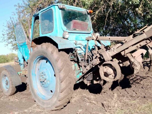ЮМЗ 6А 1981 у Ромнах на Automoto.ua Зелений ЮМЗ 6А, об'ємом двигуна 0 л та пробігом 10 тис. км за 3000 $, фото 1 на Automoto.ua