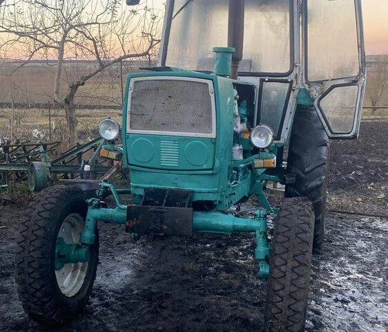 ЮМЗ Другая, объемом двигателя 4.9 л и пробегом 100 тыс. км за 2700 $, фото 3 на Automoto.ua