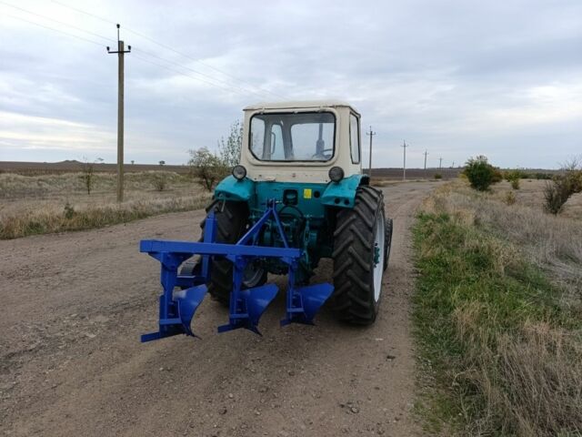 ЮМЗ Другая, объемом двигателя 4.75 л и пробегом 300 тыс. км за 3000 $, фото 3 на Automoto.ua