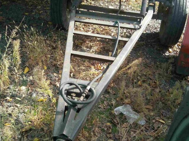 ЮМЗ Другая 2004 в Краматорске на Automoto.ua ЮМЗ Другая, объемом двигателя 0 л и пробегом 0 тыс. км за 8000 $, фото 8 на Automoto.ua