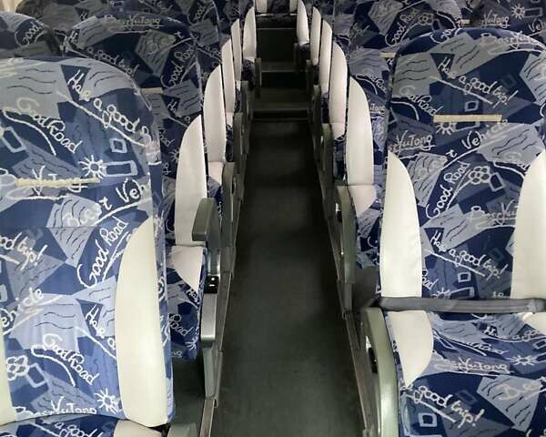 Синий Ютонг ЗК, объемом двигателя 5.88 л и пробегом 426 тыс. км за 10350 $, фото 4 на Automoto.ua