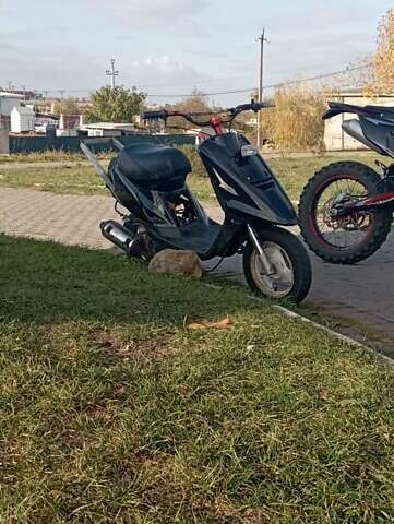 Черный Ямаха Артистик, объемом двигателя 0.07 л и пробегом 10 тыс. км за 320 $, фото 1 на Automoto.ua