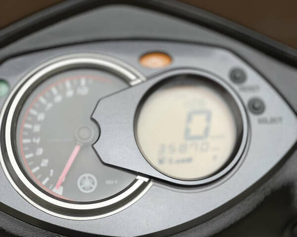 Черный Ямаха Сигнус, объемом двигателя 1.25 л и пробегом 35 тыс. км за 1450 $, фото 7 на Automoto.ua