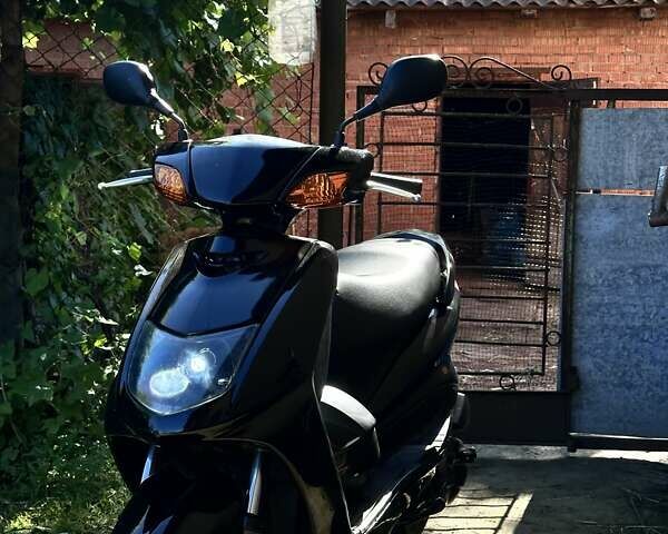 Черный Ямаха Сигнус, объемом двигателя 0.12 л и пробегом 40 тыс. км за 677 $, фото 4 на Automoto.ua