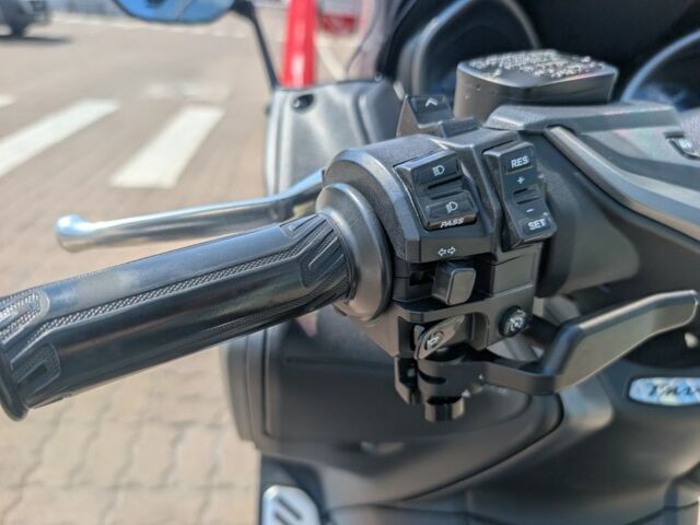 Ямаха Другая, объемом двигателя 0.56 л и пробегом 0 тыс. км за 14000 $, фото 4 на Automoto.ua