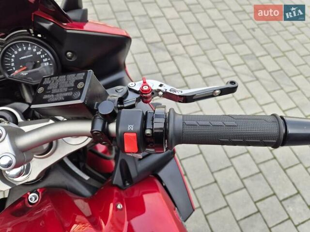 Червоний Ямаха ФЗ-С, об'ємом двигуна 1 л та пробігом 31 тис. км за 7700 $, фото 18 на Automoto.ua