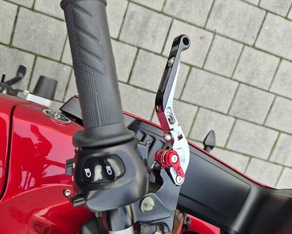 Червоний Ямаха ФЗ-С, об'ємом двигуна 1 л та пробігом 31 тис. км за 7700 $, фото 24 на Automoto.ua