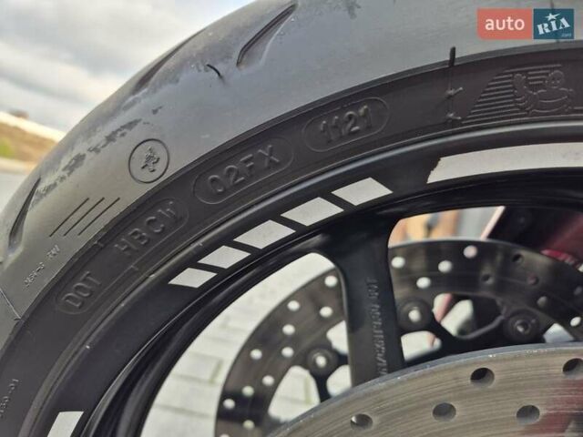 Червоний Ямаха ФЗ-С, об'ємом двигуна 1 л та пробігом 31 тис. км за 7700 $, фото 32 на Automoto.ua