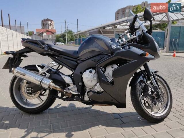 Черный Ямаха ФЗ, объемом двигателя 1 л и пробегом 49 тыс. км за 6580 $, фото 2 на Automoto.ua