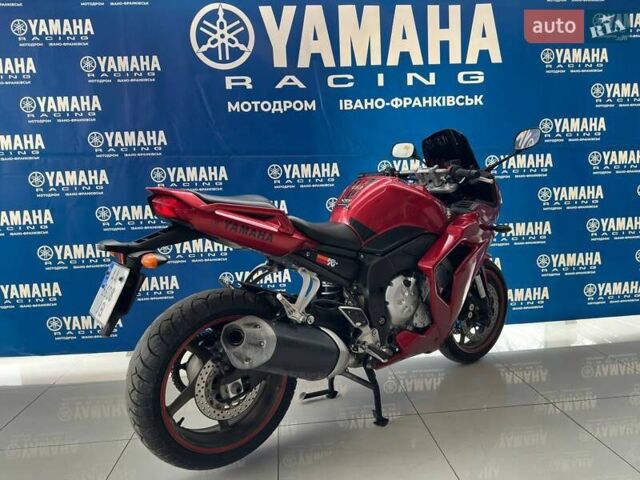 Червоний Ямаха FZ, об'ємом двигуна 1 л та пробігом 61 тис. км за 6500 $, фото 2 на Automoto.ua