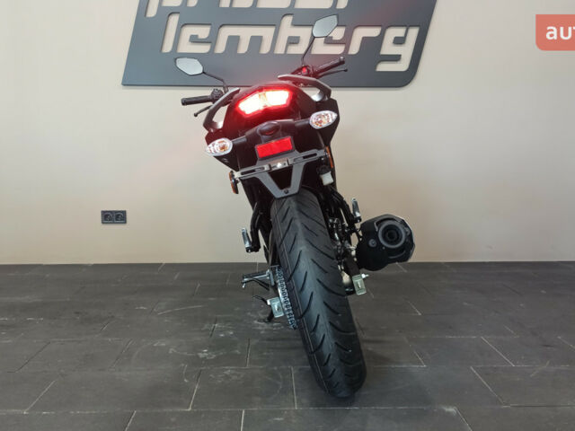 Ямаха ФЗ, объемом двигателя 0.25 л и пробегом 0 тыс. км за 3765 $, фото 7 на Automoto.ua