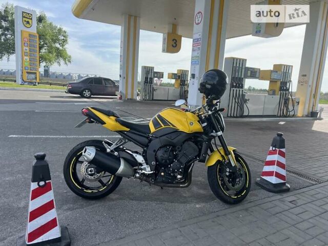 Жовтий Ямаха FZ, об'ємом двигуна 1 л та пробігом 32 тис. км за 6500 $, фото 2 на Automoto.ua