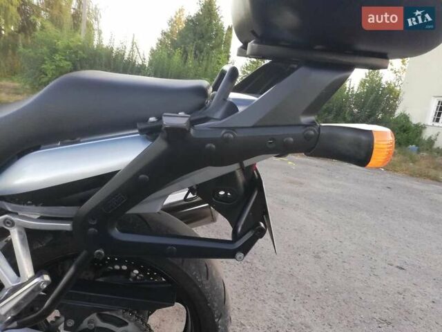 Серый Ямаха ФЗС, объемом двигателя 0.6 л и пробегом 69 тыс. км за 3900 $, фото 12 на Automoto.ua