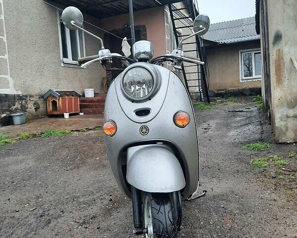 Белый Ямаха Джог, объемом двигателя 0 л и пробегом 8 тыс. км за 381 $, фото 1 на Automoto.ua