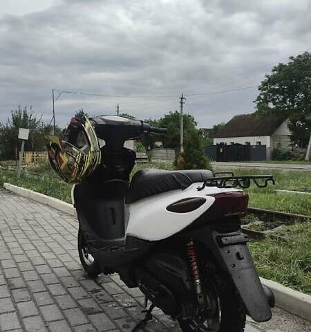 Белый Ямаха Джог, объемом двигателя 4.99 л и пробегом 32 тыс. км за 500 $, фото 8 на Automoto.ua
