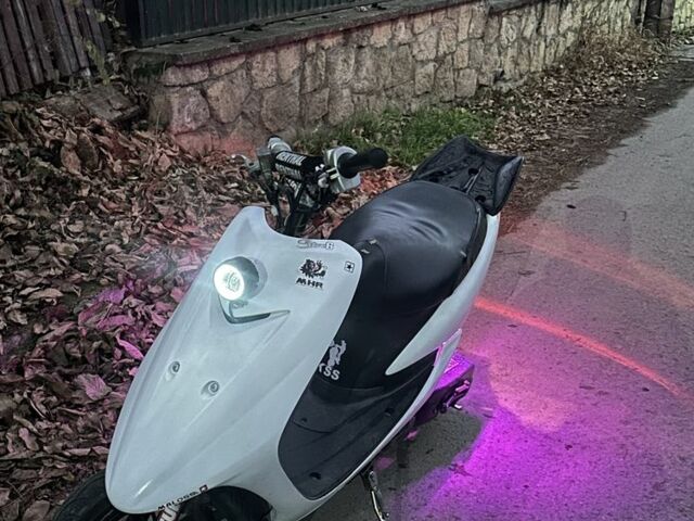 Ямаха Jog, об'ємом двигуна 50 л та пробігом 0 тис. км за 712 $, фото 5 на Automoto.ua