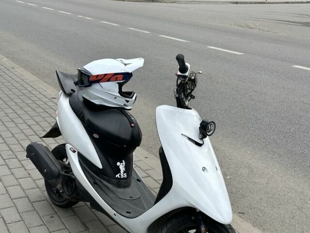 Ямаха Jog, об'ємом двигуна 50 л та пробігом 0 тис. км за 712 $, фото 4 на Automoto.ua