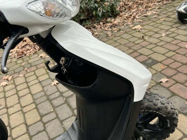 Ямаха Джог, объемом двигателя 49 л и пробегом 0 тыс. км за 543 $, фото 2 на Automoto.ua