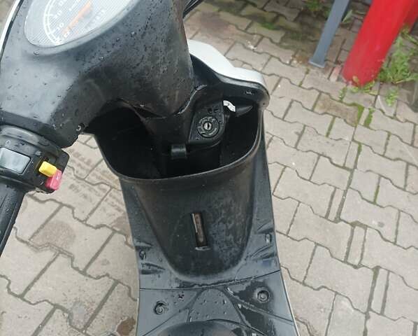 Серый Ямаха Джог, объемом двигателя 0.05 л и пробегом 45 тыс. км за 529 $, фото 3 на Automoto.ua