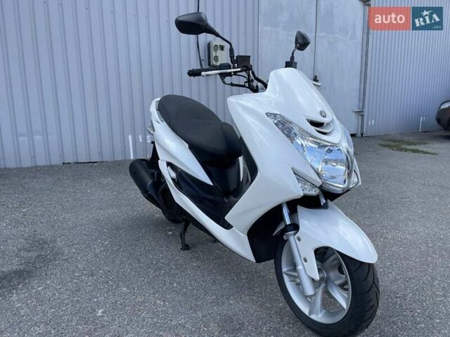 Ямаха Маджести, объемом двигателя 0 л и пробегом 17 тыс. км за 2100 $, фото 1 на Automoto.ua