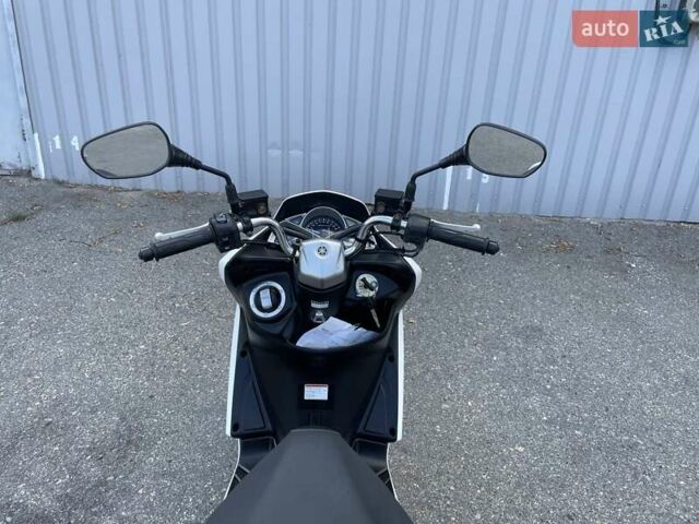 Ямаха Маджести, объемом двигателя 0 л и пробегом 17 тыс. км за 2100 $, фото 5 на Automoto.ua