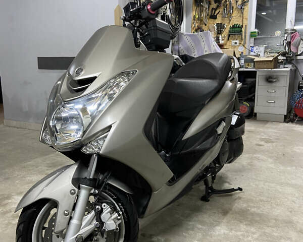 Серый Ямаха Маджести, объемом двигателя 0.16 л и пробегом 45 тыс. км за 1900 $, фото 2 на Automoto.ua