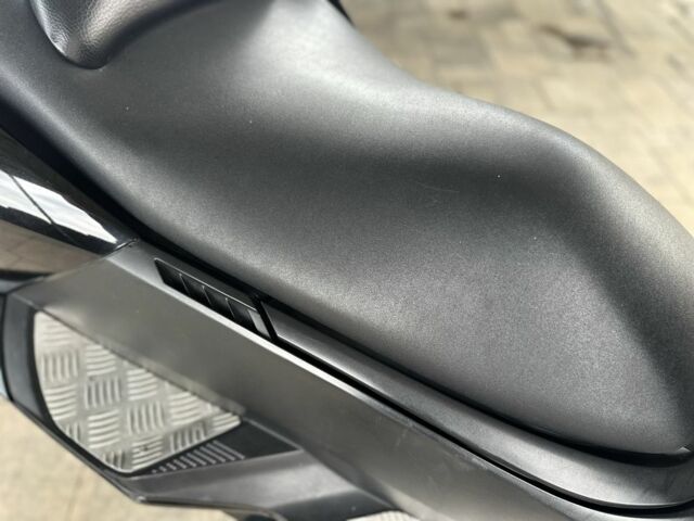 Ямаха Максам, объемом двигателя 0.25 л и пробегом 0 тыс. км за 1650 $, фото 12 на Automoto.ua