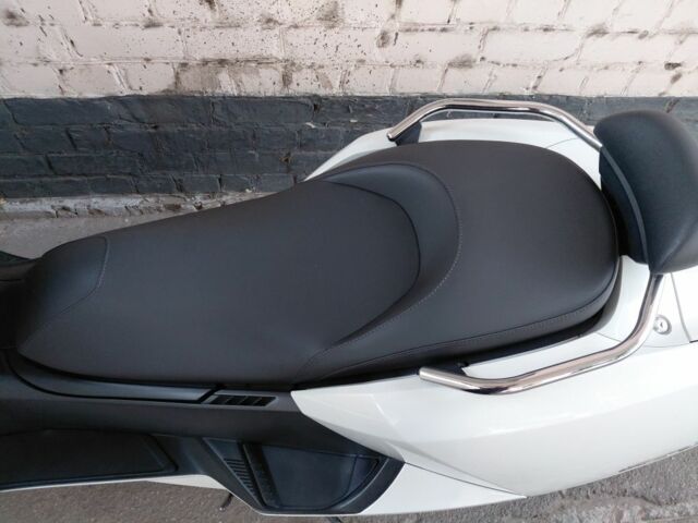 Ямаха Максам, об'ємом двигуна 0.25 л та пробігом 0 тис. км за 1900 $, фото 2 на Automoto.ua