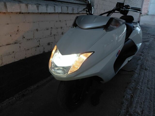 Ямаха Максам, об'ємом двигуна 0.25 л та пробігом 0 тис. км за 1900 $, фото 5 на Automoto.ua