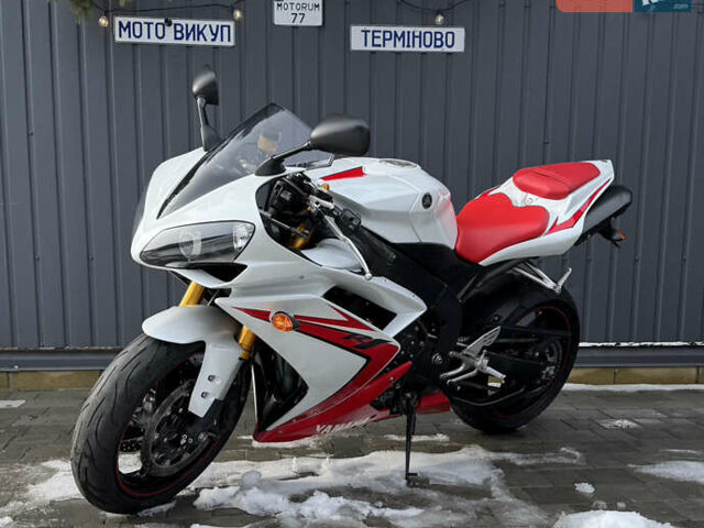 Белый Ямаха Р1, объемом двигателя 1 л и пробегом 21 тыс. км за 9200 $, фото 6 на Automoto.ua