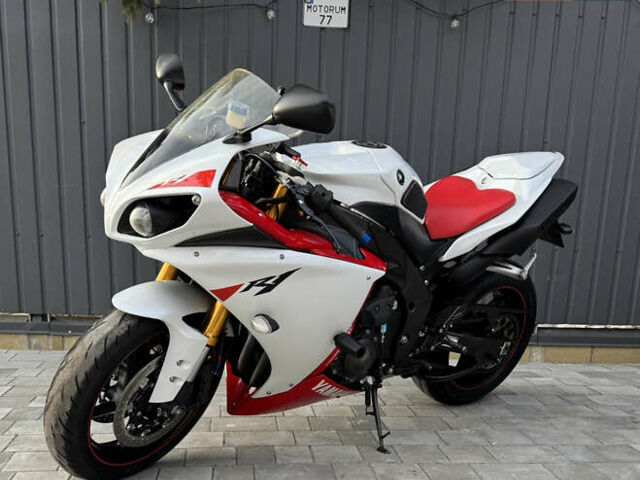 Белый Ямаха Р1, объемом двигателя 1 л и пробегом 25 тыс. км за 10500 $, фото 6 на Automoto.ua