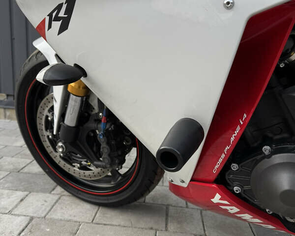 Белый Ямаха Р1, объемом двигателя 1 л и пробегом 25 тыс. км за 10500 $, фото 8 на Automoto.ua