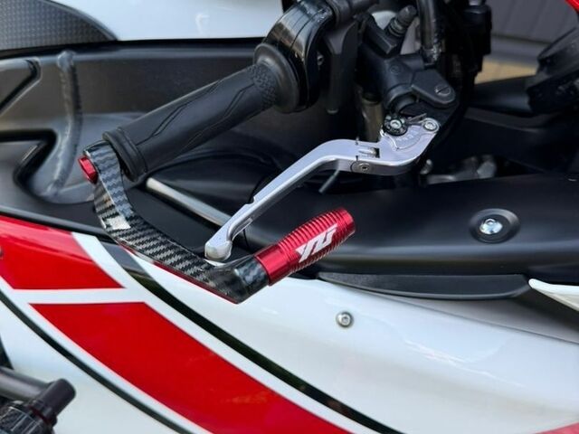 Білий Ямаха R1, об'ємом двигуна 1 л та пробігом 23 тис. км за 10000 $, фото 16 на Automoto.ua