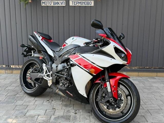 Білий Ямаха R1, об'ємом двигуна 1 л та пробігом 23 тис. км за 10000 $, фото 5 на Automoto.ua